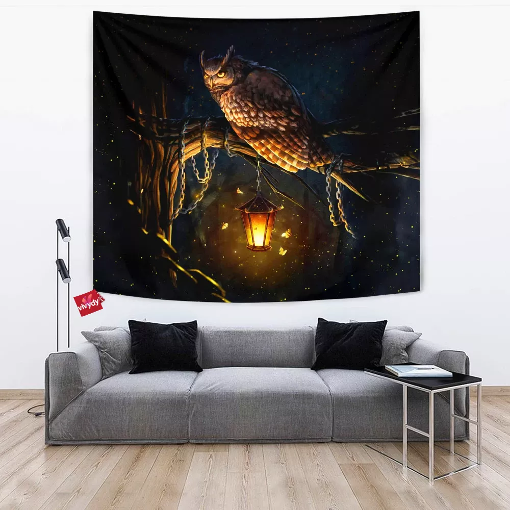 Night Hunter Raven Comic Tapestry