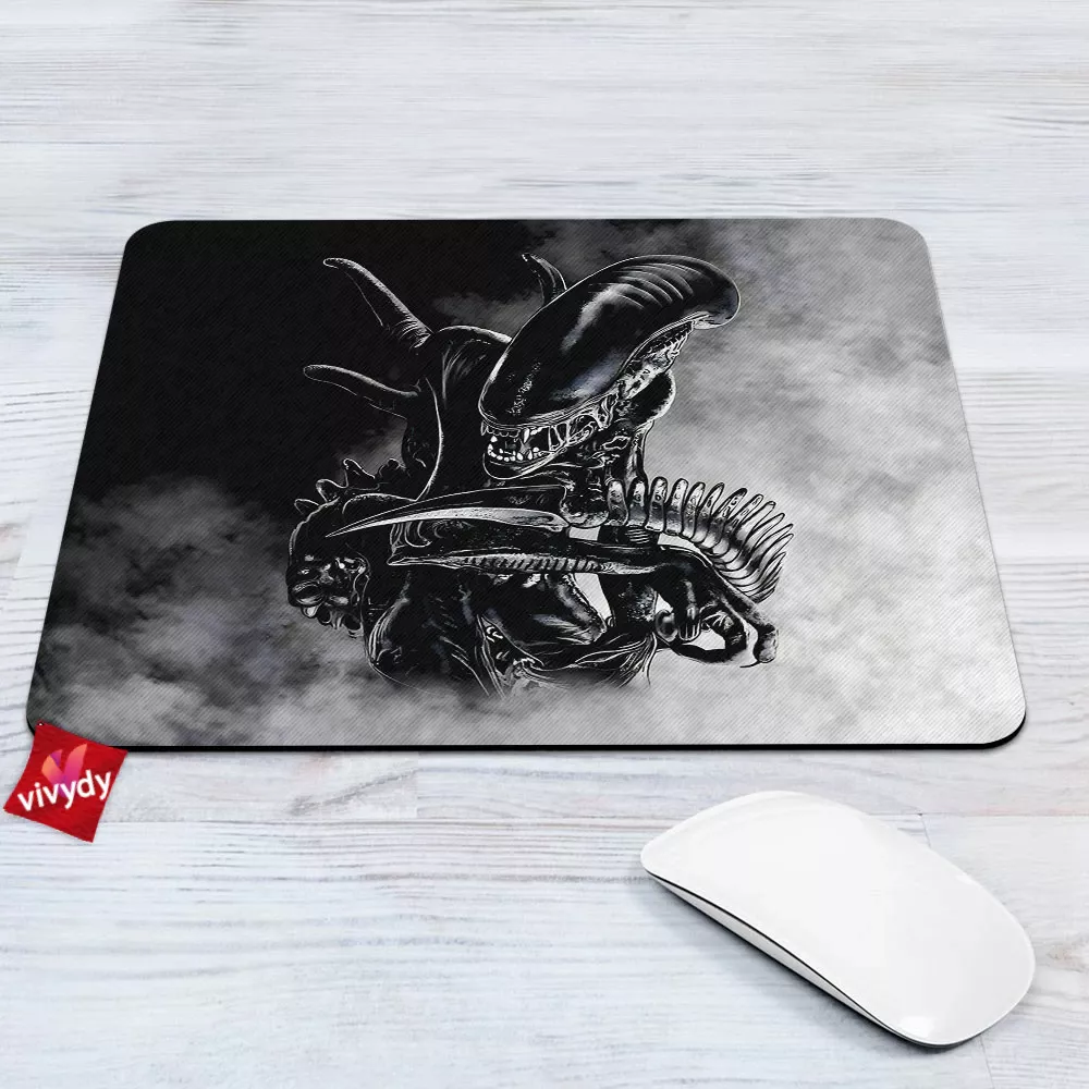 Xenomorph Mouse Pad