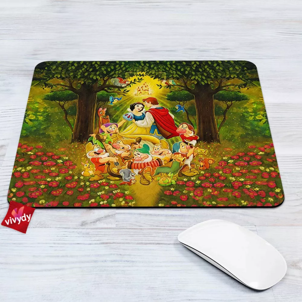 Snow White and the Seven Dwarfs Mouse Pad