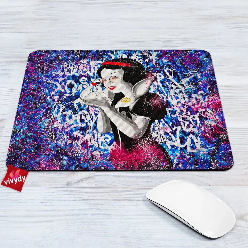 Snow White Mouse Pad