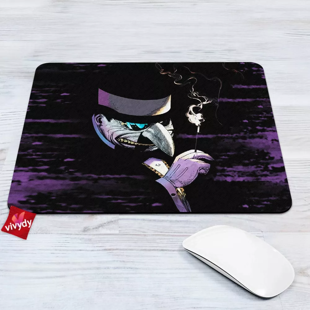 Comic Penguin Mouse Pad